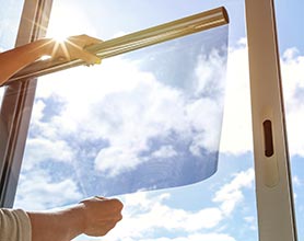 Sonnenschutzfolien für Fenster ☀️ preiswert auf Maß kaufen
